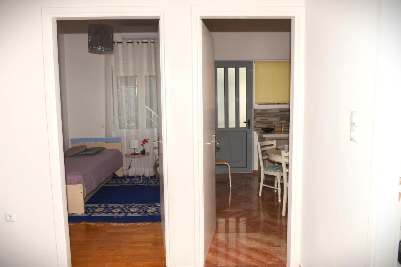 Ellis House Apartment Agrinio Exterior photo