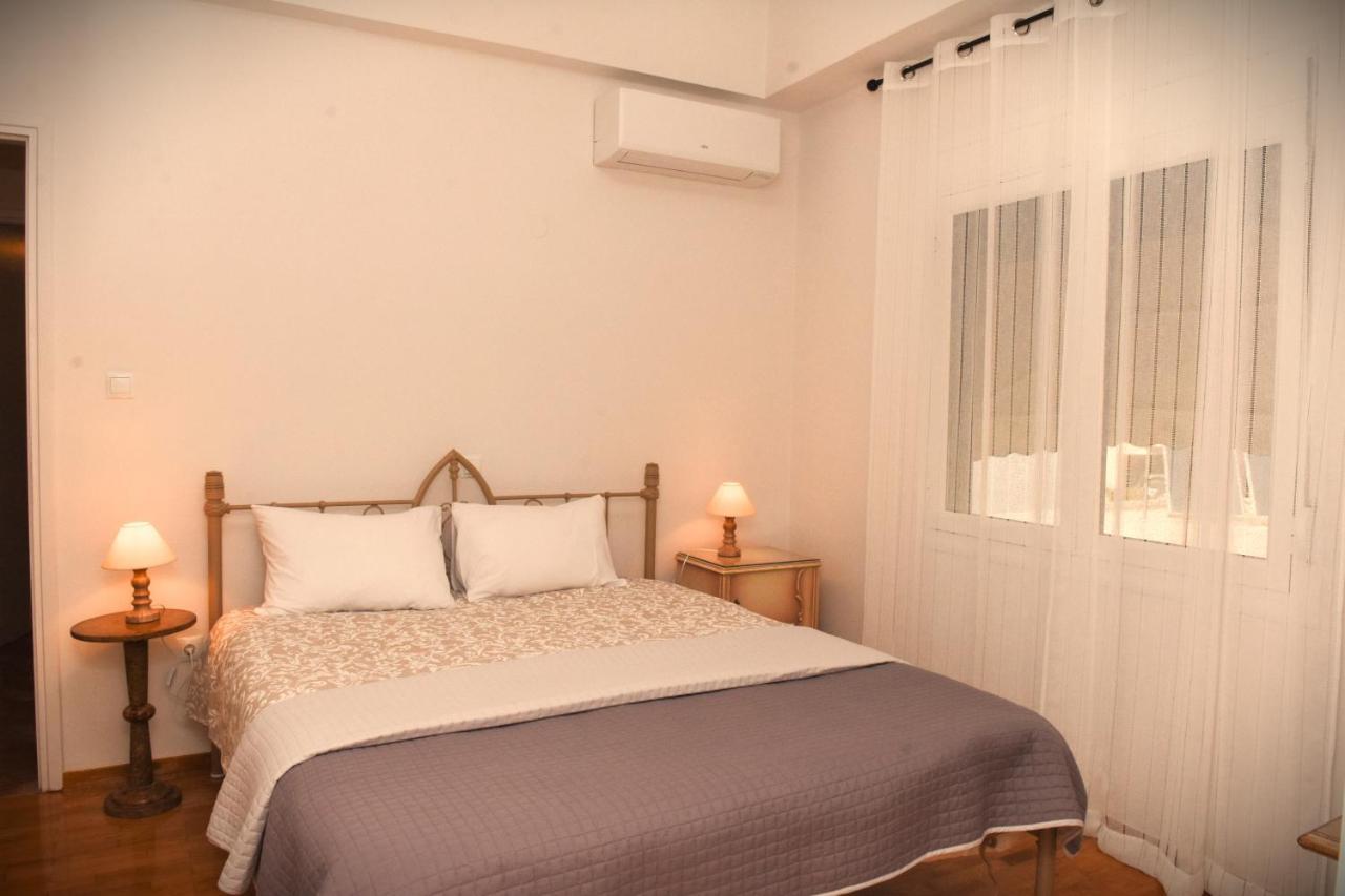 Ellis House Apartment Agrinio Exterior photo